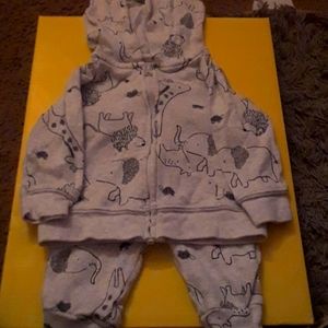 Baby clothes